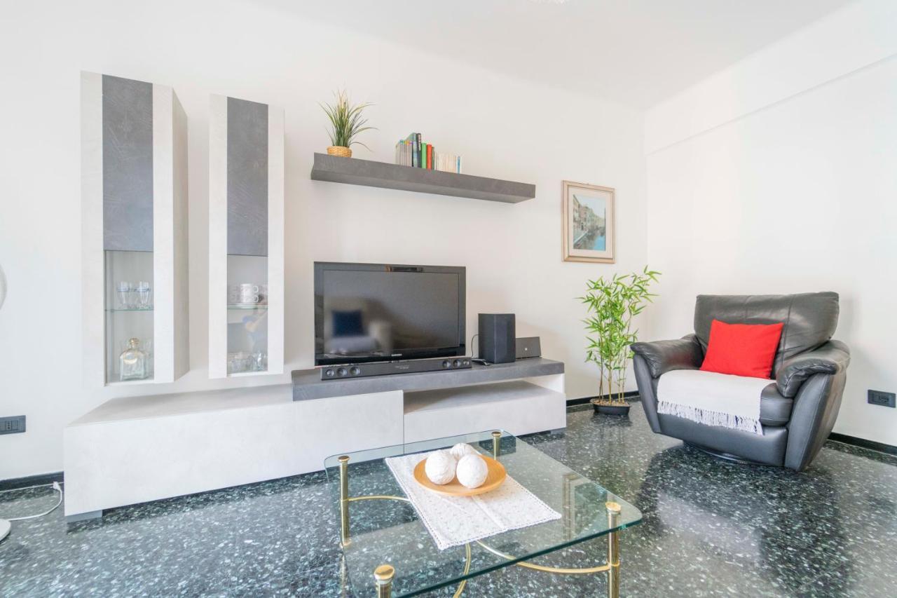 ססטרי לבאנטה 193 - Casa Via Della Chiusa - Centralissimo E Vicino Alla Baia Del Silenzio, Spiaggia E Mare 150M - Parcheggio Gratis Incluso E Aria Condizionata מראה חיצוני תמונה