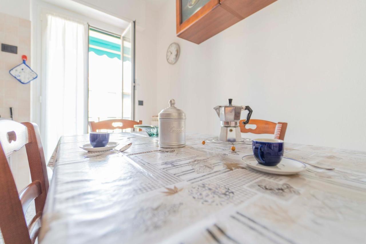 ססטרי לבאנטה 193 - Casa Via Della Chiusa - Centralissimo E Vicino Alla Baia Del Silenzio, Spiaggia E Mare 150M - Parcheggio Gratis Incluso E Aria Condizionata מראה חיצוני תמונה
