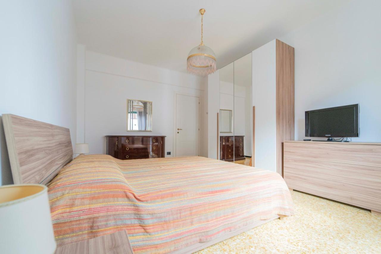 ססטרי לבאנטה 193 - Casa Via Della Chiusa - Centralissimo E Vicino Alla Baia Del Silenzio, Spiaggia E Mare 150M - Parcheggio Gratis Incluso E Aria Condizionata מראה חיצוני תמונה